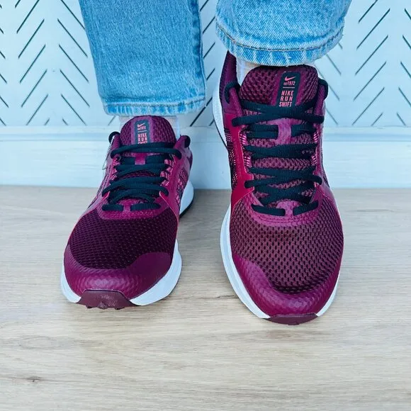 ⭐Nike Run Swift 2 Running Women Athletic Shoes Sneaker Burgundy Pink CU3528-600
