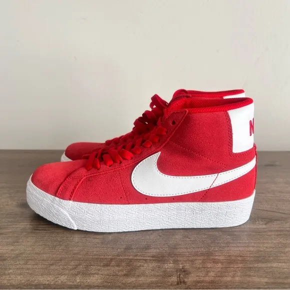 Nike SB Zoom Blazer Mid University Red Shoe Size 4 or 6 #243586