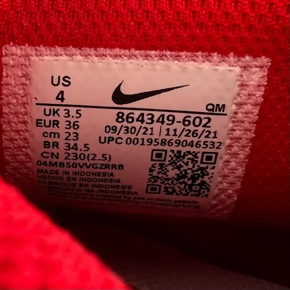 Nike SB Zoom Blazer Mid University Red Shoe Size 4 or 6 #243586