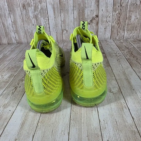 Nike VaporMax Flyknit Running Shoes Neon Green Sneakers FD0761-700 Size 9