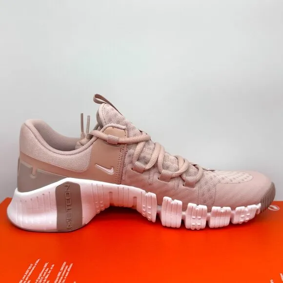 Nike Womens Free Metcon 5 Pink Oxford Shoes Sz 9.5 NEW Sneaker DV3950-600