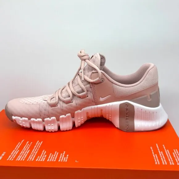 Nike Womens Free Metcon 5 Pink Oxford Shoes Sz 9.5 NEW Sneaker DV3950-600