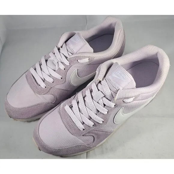 Nike Youth's MD Runner2 BQ8271-500 Iced Lilac/White Size 5.5Y