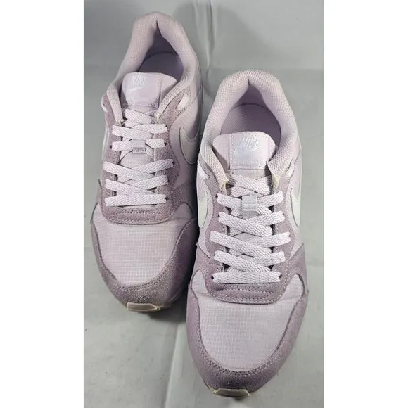 Nike Youth's MD Runner2 BQ8271-500 Iced Lilac/White Size 5.5Y