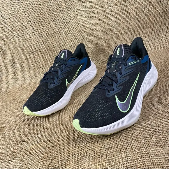 Nike Zoom  Running Shoe WinFlo Black Blue Size 9.5