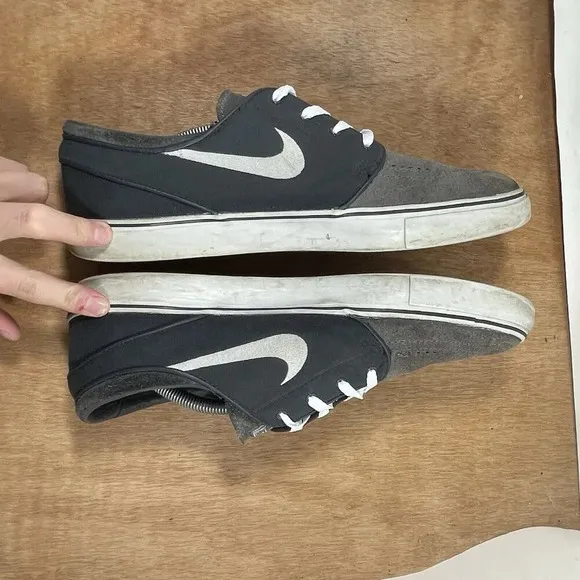 Nike Zoom Stefan Janoski Mens Size 13 Grey Suede Skate Shoes Sneakers