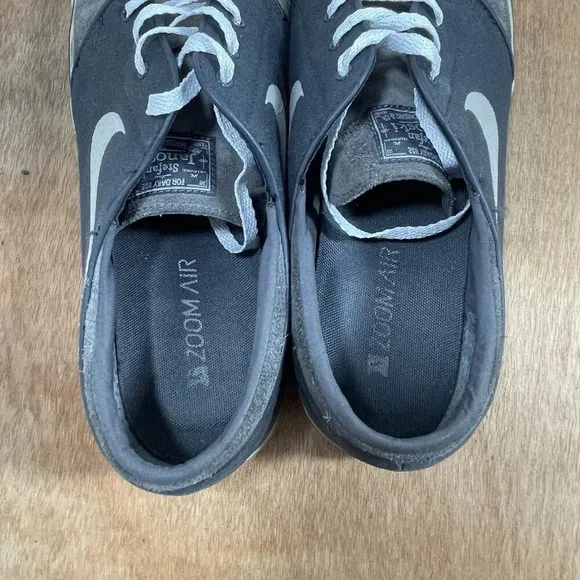 Nike Zoom Stefan Janoski Mens Size 13 Grey Suede Skate Shoes Sneakers