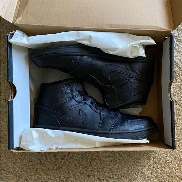 Nike Air Jordan 1 Black Sneakers Size 9.5