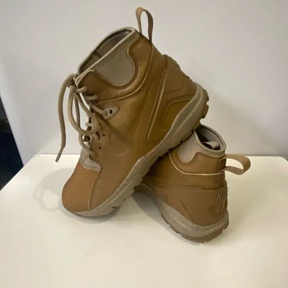 Nike Koth Ultra Mid Top GS Youth Tan Leather Lace Up Boots 859411-201 Size 5 Sne