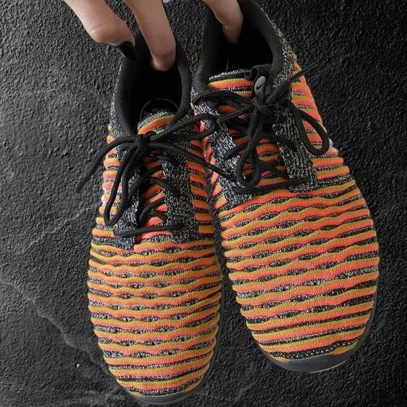 Nike Roshe Two Flyknit Shoes