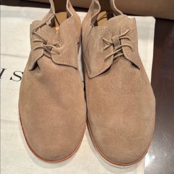 Nisolo Travel Derby in soft suede leather size 9.5
