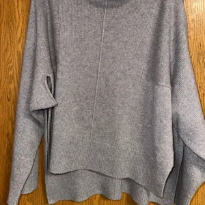 Nordstrom Signature Grey Cashmere sleeved shrug  Sz. S