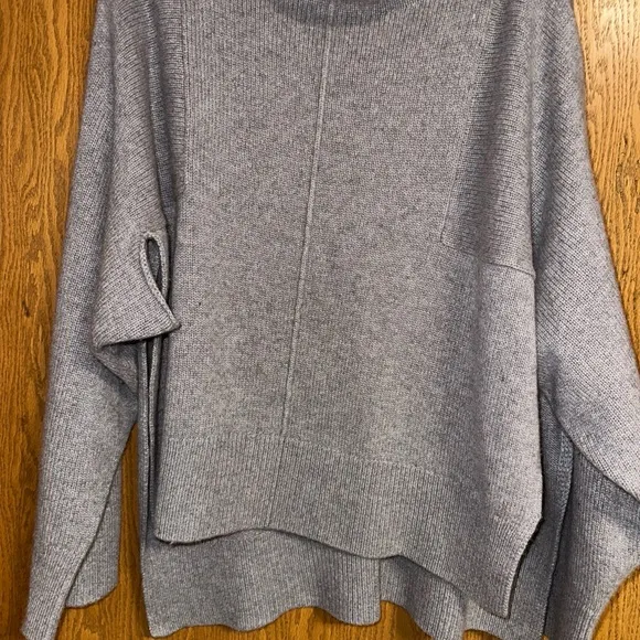 Nordstrom Signature Grey Cashmere sleeved shrug  Sz. S
