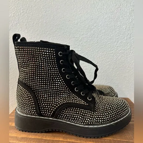 NOWB ** Madden Girl Kurrt Rhinestone Stud Combat Boots Size 6.5