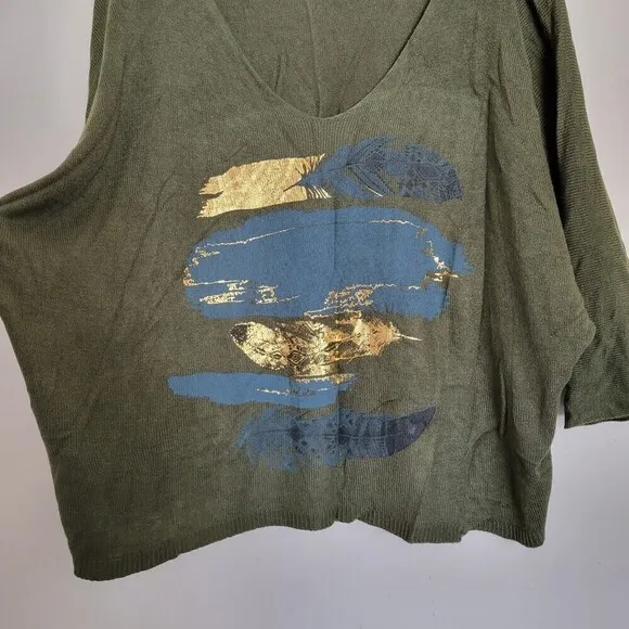 NT by Amori Green Gold Metallic Graphic Knit V Neck Pullover Sweater Size Large