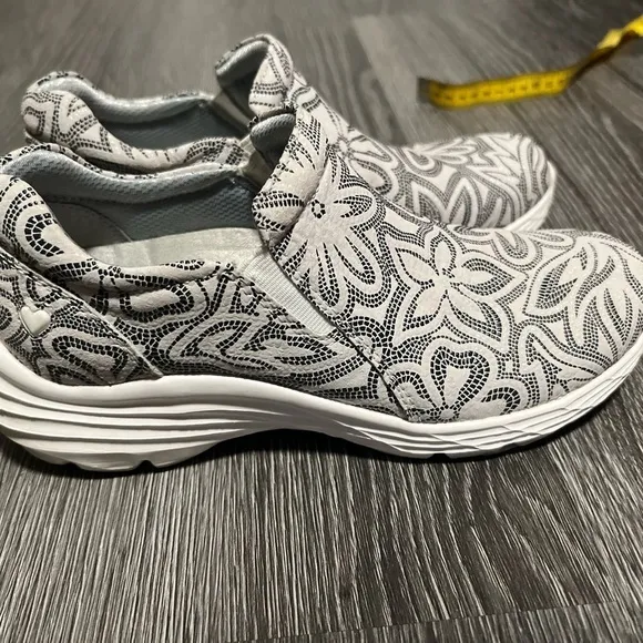 Nurse Mates Black and White Moccasins with Geometric Pattern