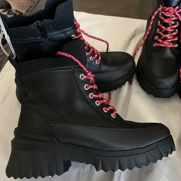 Nurture Whitney Water Resistant Leather Lace-Up Lug Sole Platform Boots.