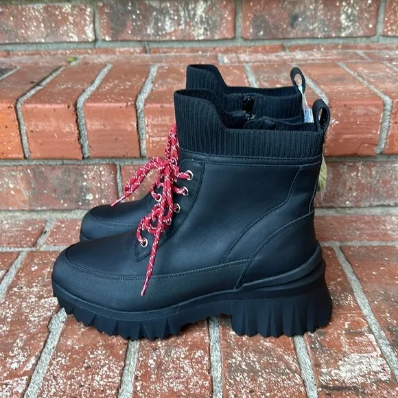 Nurture Whitney Water Resistant Leather Lace-Up Platform Boots Women's Size 8