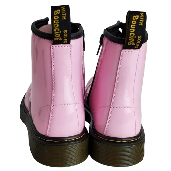 NWB Dr Martens 1460 j girls patent lamper pale pink lace up combat boots
