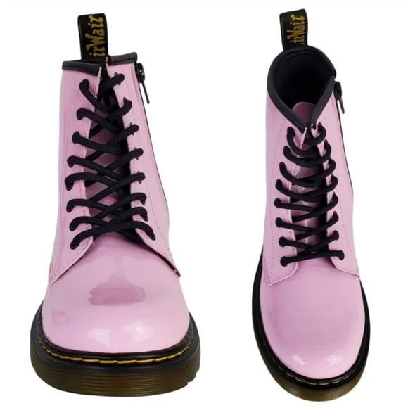 NWB Dr Martens little girl 1460 toddler lace up combat boots pale pink patent