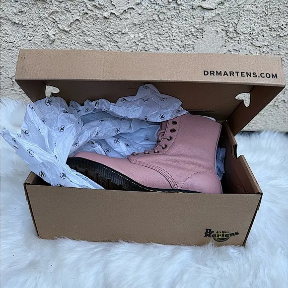 NWB Dr. Martens Pink Leather Combat boots