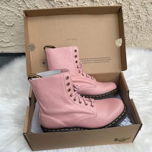 NWB Dr. Martens Pink Leather Combat boots
