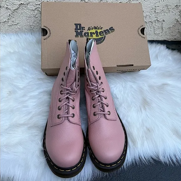 NWB Dr. Martens Pink Leather Combat boots