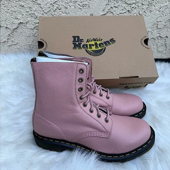 NWB Dr. Martens Pink Leather Combat boots