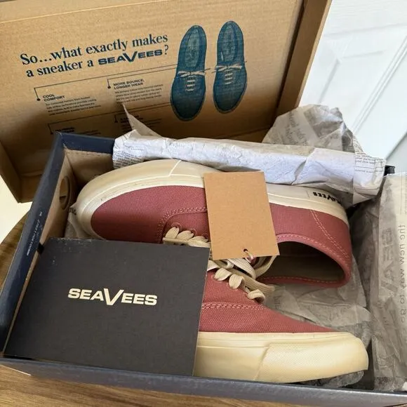 NWB SEAVEES Legend Seachange Red Sz 5 Recycled Sneaker Lace Up Boat Shoe Classic