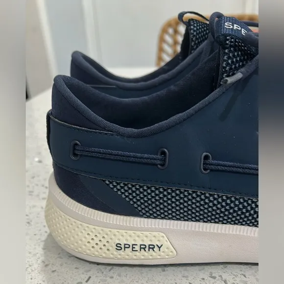NWOB Sperry Men's 7 Seas 3-Eye Sneaker Boat Shoes in Navy - Size 13