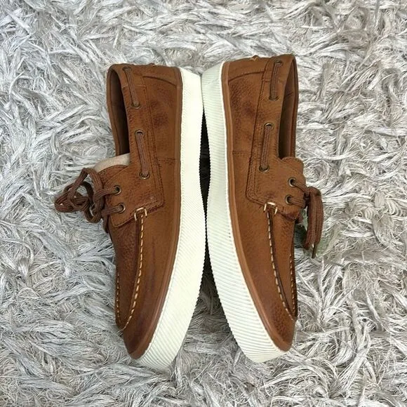 NWOB Cariuma Men’s Mare Nubuck Leather Comfort Boat Shoes in Mocha size 10.5