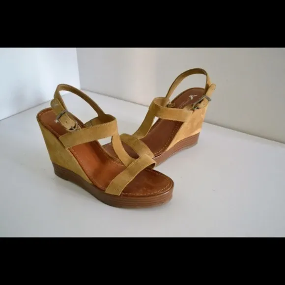 NWOT American Eagle wedges