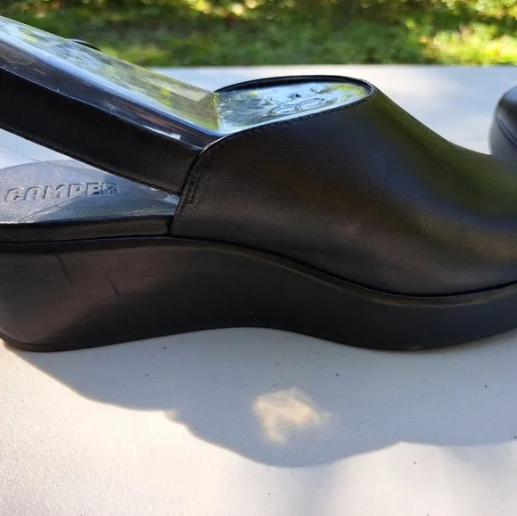 NWOT Camper peep toe wedges