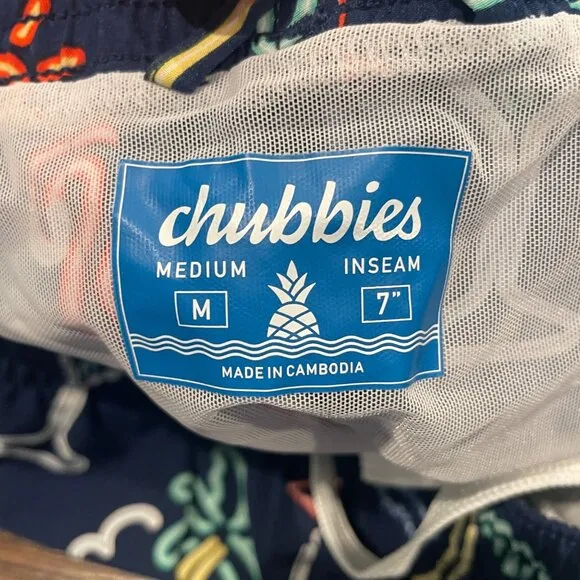 NWOT Chubbies Men's M The Neon Lights 7&quot; Classic Swim Trunk Navy Graphic Print