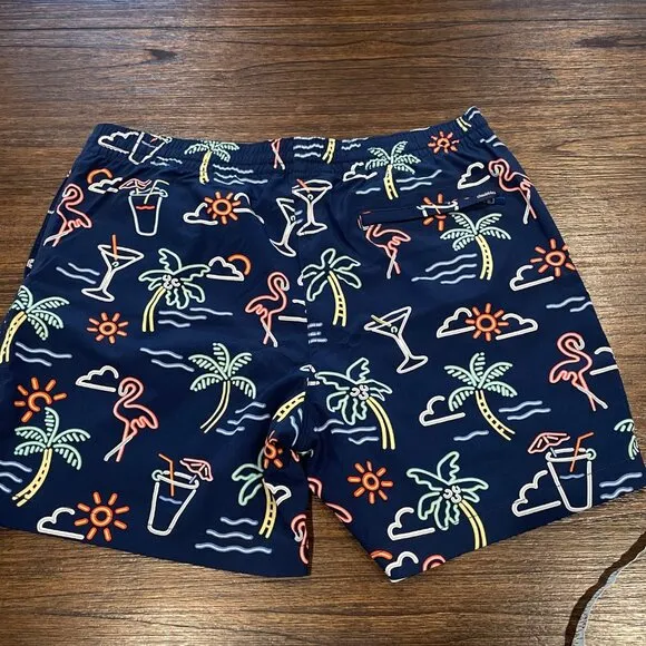 NWOT Chubbies Men's XL Neon Lights 5.5&quot; Lined Classic Swim Trunk Navy Graphic