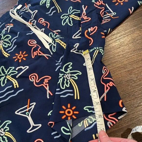 NWOT Chubbies Men's XL Neon Lights 5.5&quot; Lined Classic Swim Trunk Navy Graphic