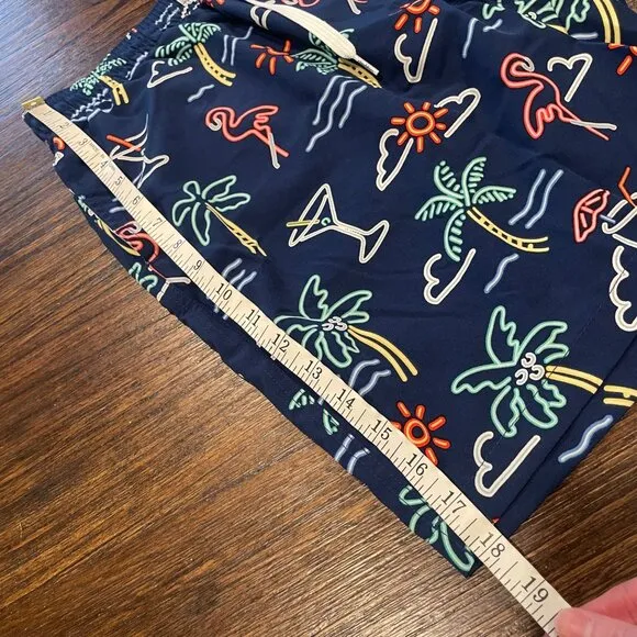 NWOT Chubbies Men's XL The Neon Lights 7&quot; Classic Swim Trunk Navy Graphic Print