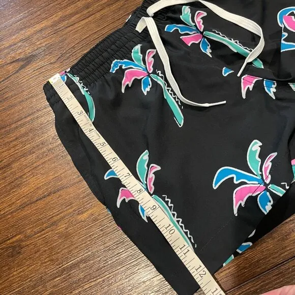 NWOT Chubbies Sz S Havana Nights 4&quot; (2.5&quot;) Lined Classic Swim Trunk Black Palms