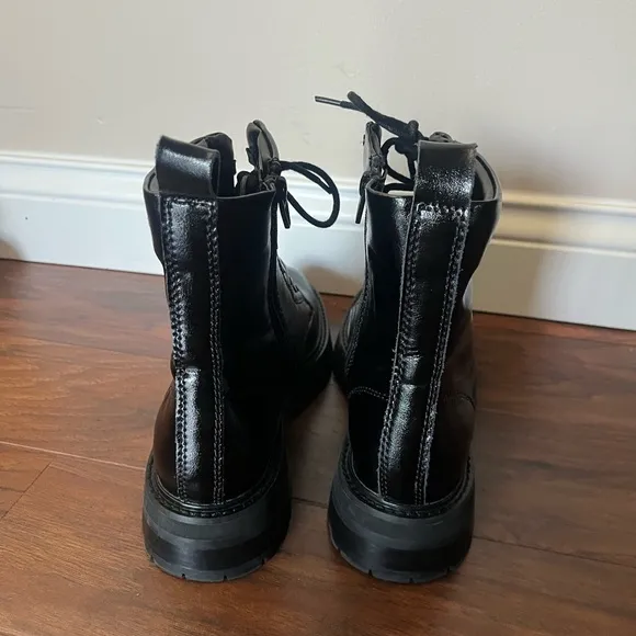 NWOT Dolce Vita Rainer Midnight Crinkle Black Leather Combat Boots-Size 10
