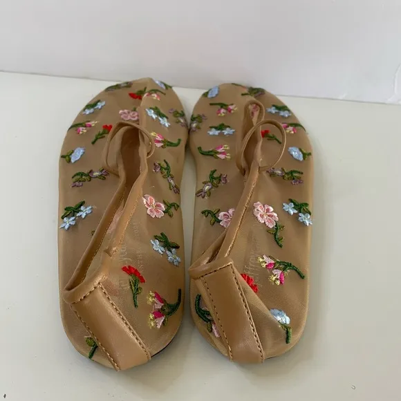 NWOT Jeffrey Campbell for Anthropologie Floral Mesh Flats Size 7.5