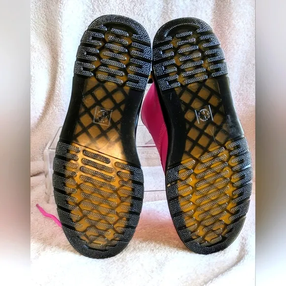 NWOT or Box Women's DR. MARTENS 1460‎ Pink Air Walk Boots size 7