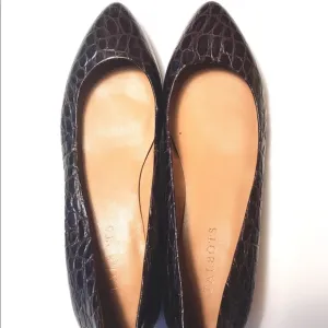 NWOT size 8.5 dark brown Talbots leather wedges