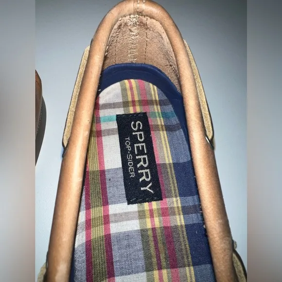 NWOT Sperry Top-Sider Authentic Original Boat Shoe M7 / W9