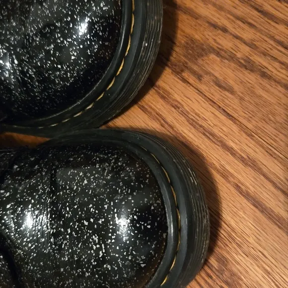 NWOT Youth 1460 Glitter lace up boot