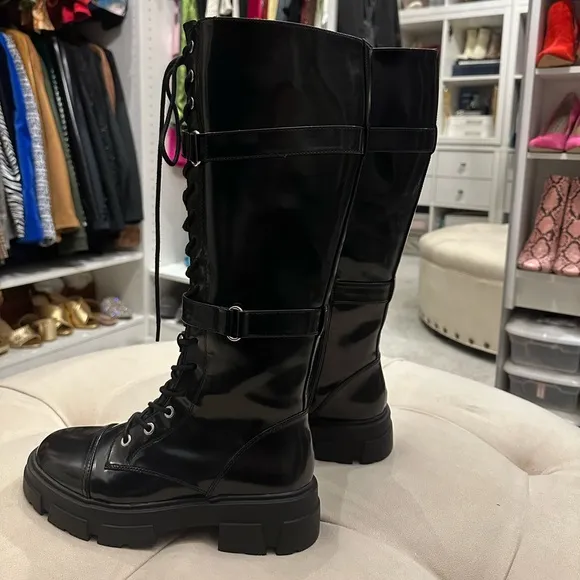 NWT. ALDO Black Patent Leather military style Boots, knee high, lace up, size 7