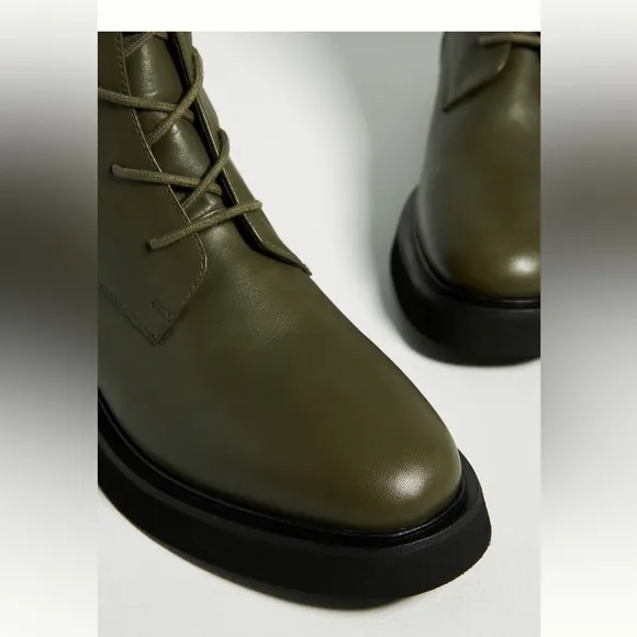 NWT Anthropologie Green Lace Up Leather Stompy Boots Size 7