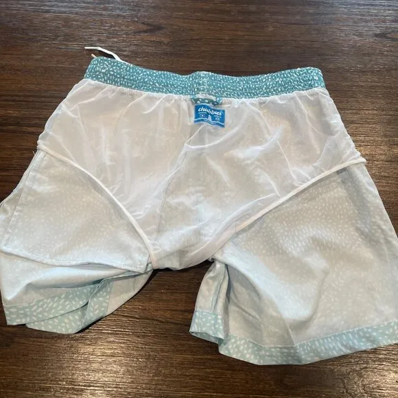 NWT Chubbies Men's M The Whale Sharks 5.5&quot; Classic Swim Trunk Blue Stripe Spots