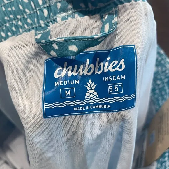 NWT Chubbies Men's M The Whale Sharks 5.5&quot; Classic Swim Trunk Blue Stripe Spots
