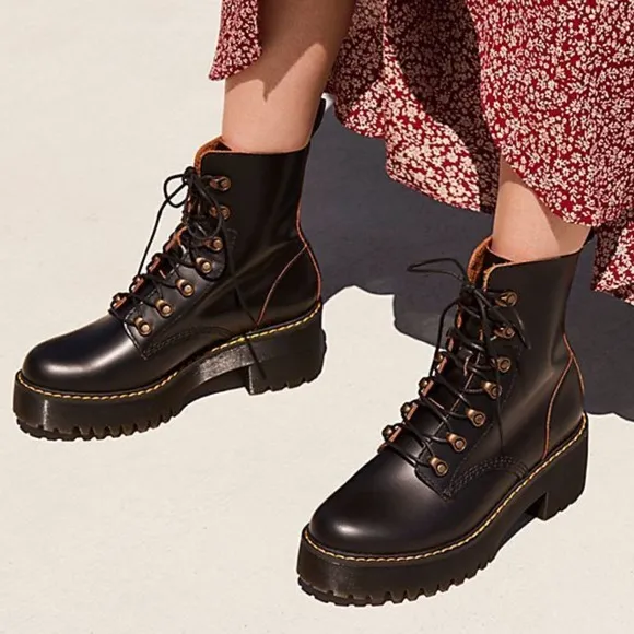 NWT Dr. Marten Leona Lace Up Boots