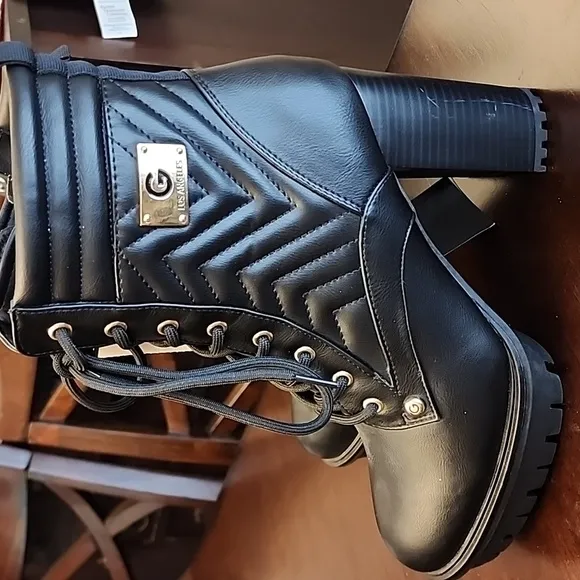 NWT GUESS Boots with lace up platform heel Black sz 8.5